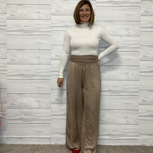 Pants - Wide Leg Pants - Taupe